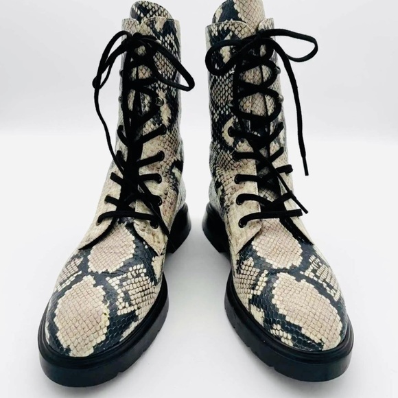 Stuart Weitzman Mc Kenzee python embossed combat boot NEW + dust bag. Size 6.5 - Picture 6 of 9